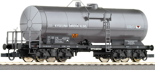 4-axle Tank car<br /><a href='images/pictures/Roco/66545.jpg' target='_blank'>Full size image</a>